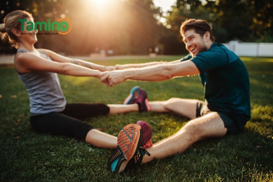 Cần có chế độ ăn uống và rèn luyện sức khỏe hợp lý để hỗ trợ quá trình tăng cân